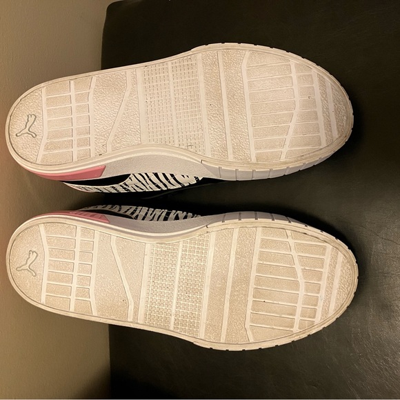 Girls Blk/white/pink puma sneaker - Picture 12 of 15